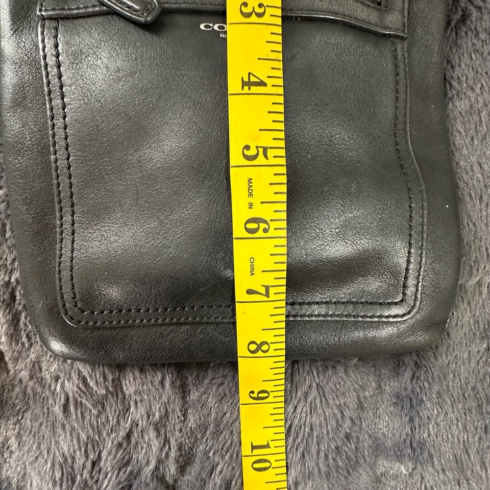 Coach Legacy Swingpack Crossbody in Black with Silver Hardware - Picture 3 of 13